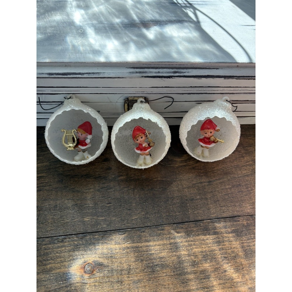 Rare Vintage Shadow Box Christmas Ornaments 3 Musical Elves Round Sparkles